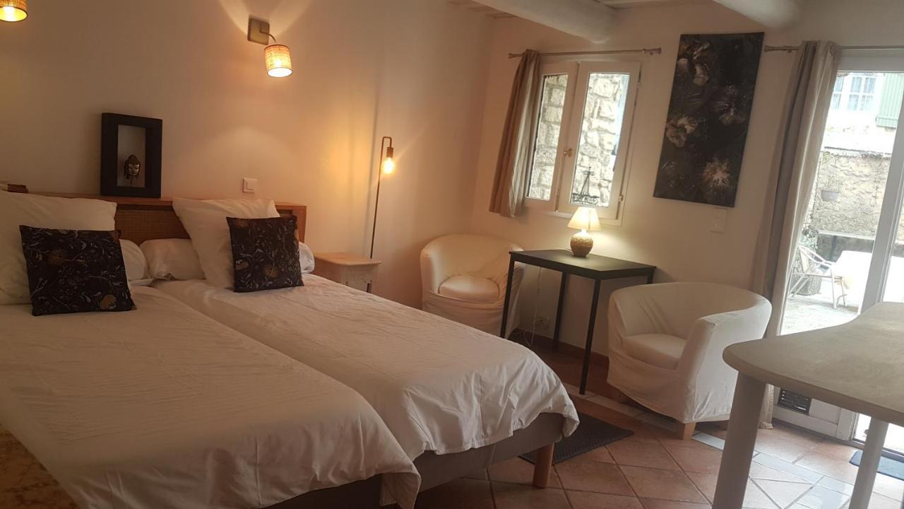 Couette-café Moulin D'antelon